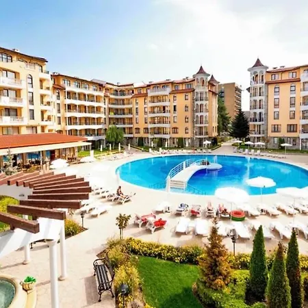 Apartment Hany - 3 Pools, Spa, Gym, Playgrounds *