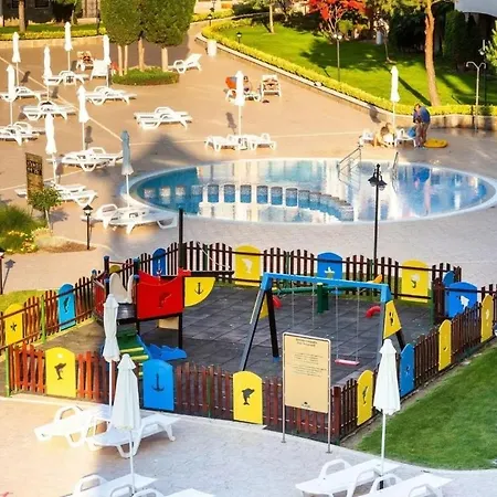 Hany - 3 Pools, Spa, Gym, Playgrounds Apartment