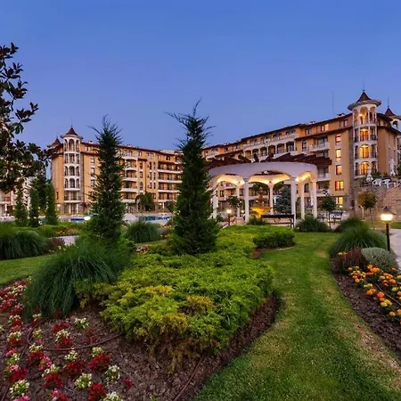 Hany - 3 Pools, Spa, Gym, Playgrounds