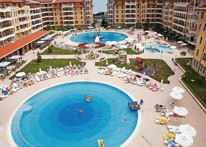 Apartment Hany - 3 Pools, Spa, Gym, Playgrounds